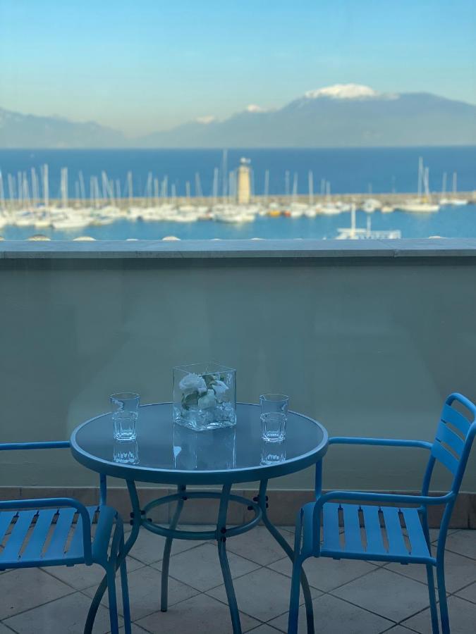 Molino Apartments Desenzano del Garda Bagian luar foto